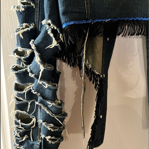 DISTRESSED DENIM REMAKE - Picture 6 of 7